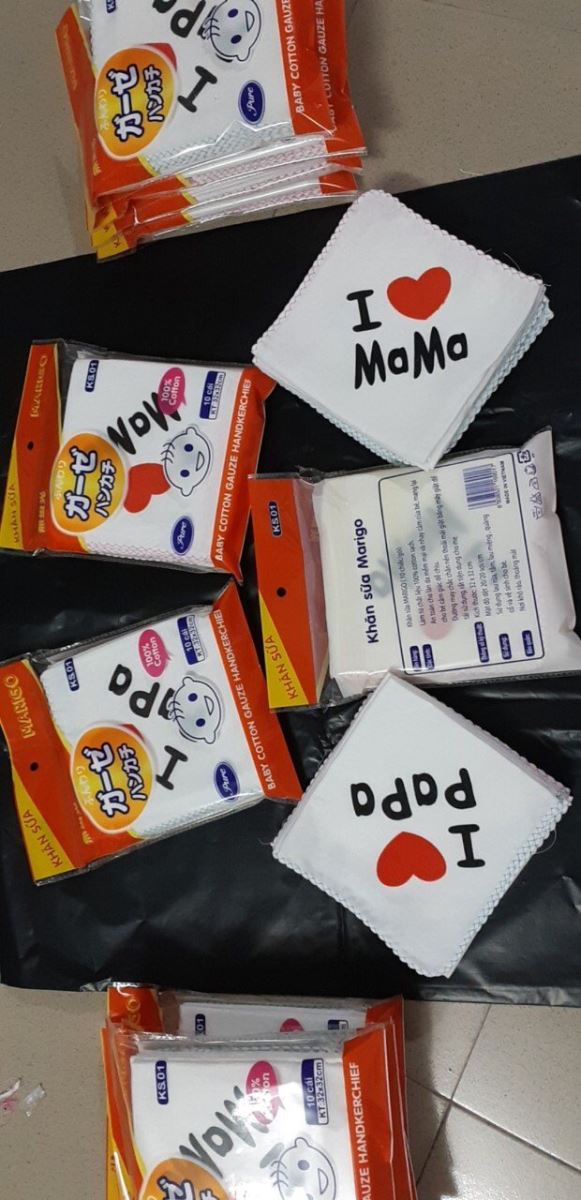 Khăn sữa 2 lớp in chữ I Love PaPa, MaMa loại dẻ